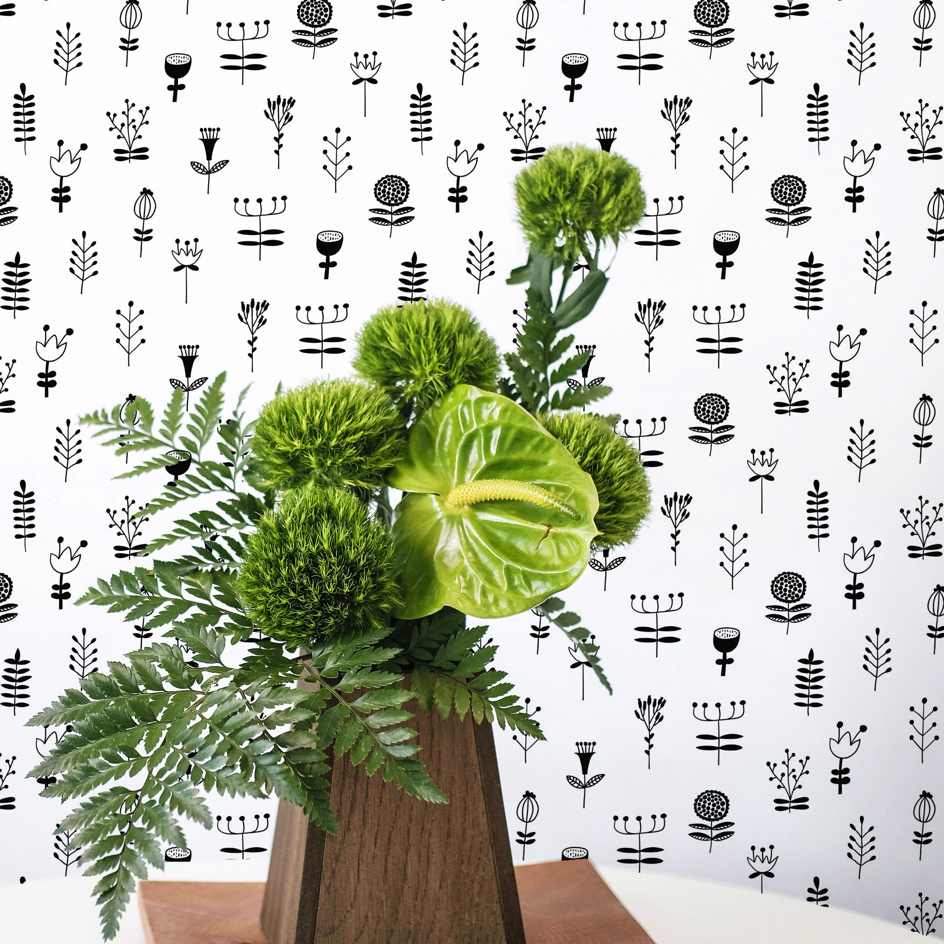 Scandinavian Floral Peel and Stick Wallpaper
