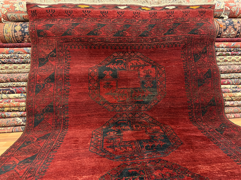 Pikkukuva: käsinsolmittu Turkmeeniläinen Teke-matto 212*146