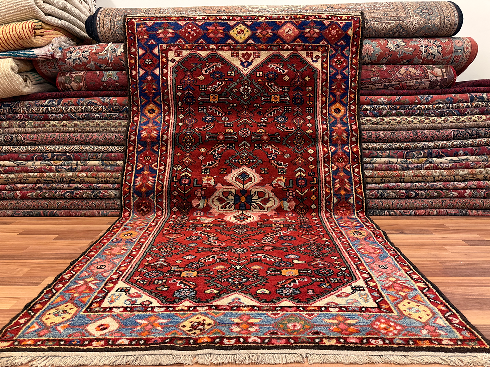 Pikkukuva: Käsinsolmittu Pers-lilian matto 223*113