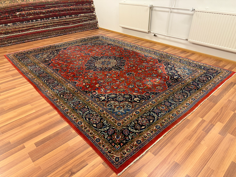 Pikkukuva: Käsinsolmittu persialainen Kashan matto 342*250