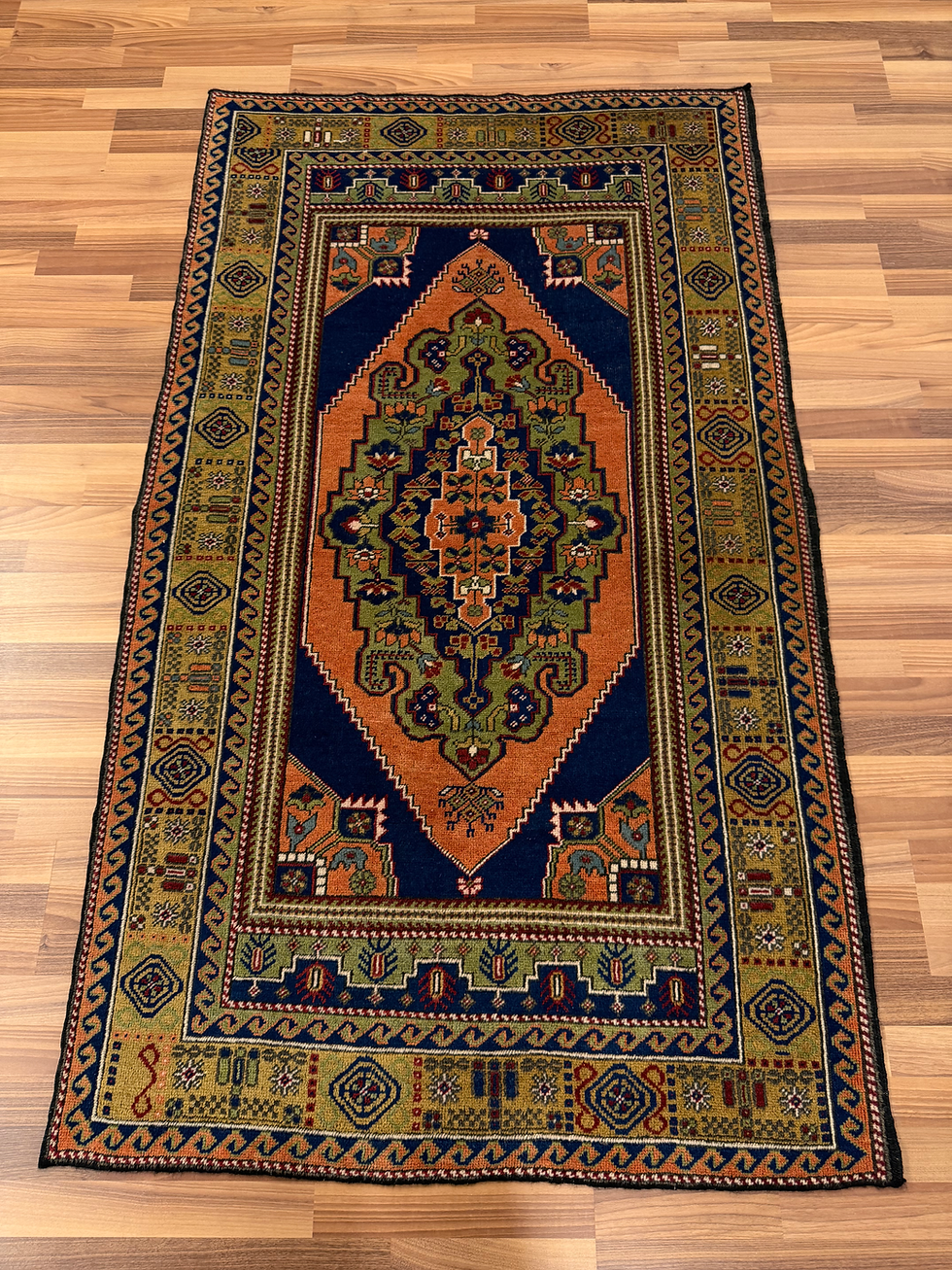 Pikkukuva: Käsinsolmittu Turkkilainen/Taşpınar matto 199*113
