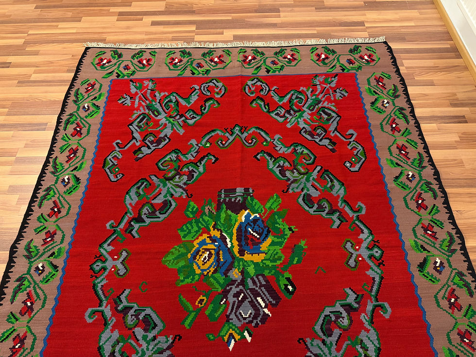 Pikkukuva: Käsinsolmittu iso Kelim/matto 305*220