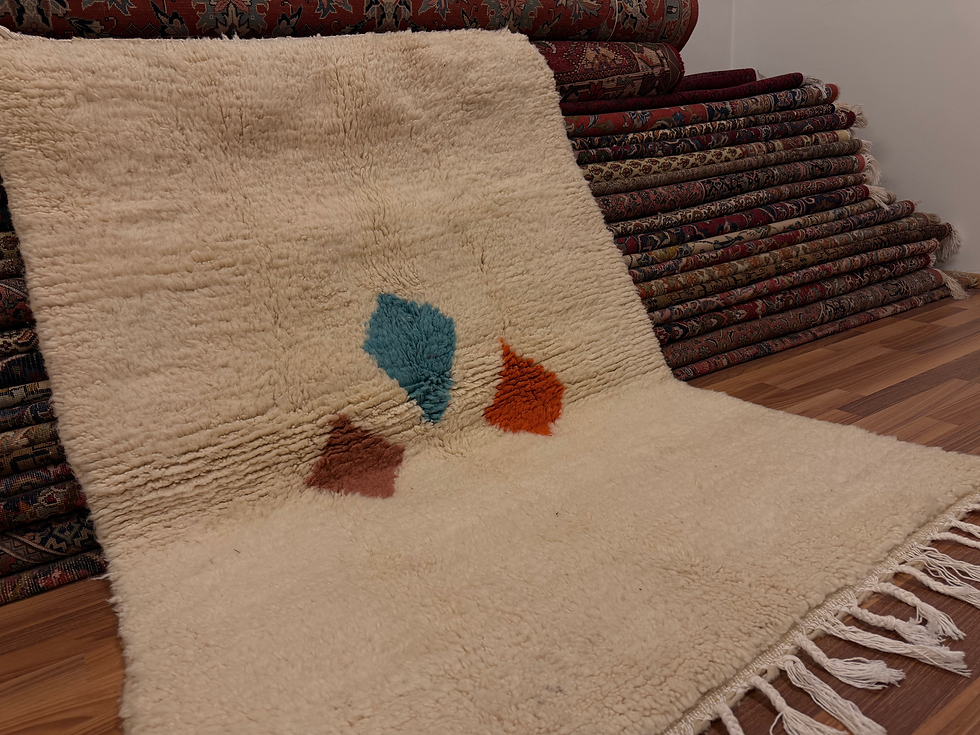 Pikkukuva: Käsinsolmittu Marokkolainen matto (uusi) 153*117