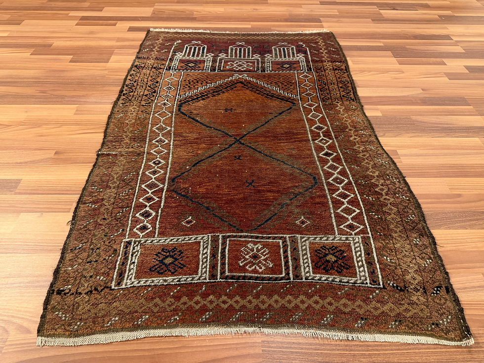 Pikkukuva: Käsinsolmittu matto (puoliantiikki) 145*90