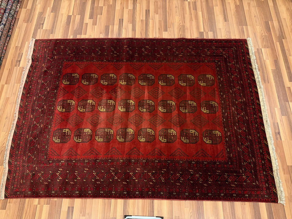 Pikkukuva: Käsinsolmittu matto 306*203