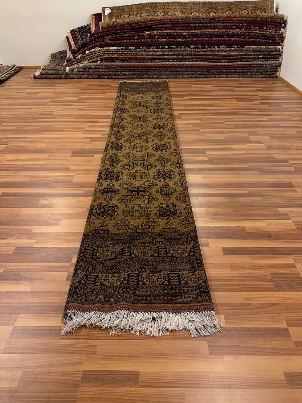 Pikkukuva: Käsinsolmittu suuri matto(12 neliömetriä) 400*300