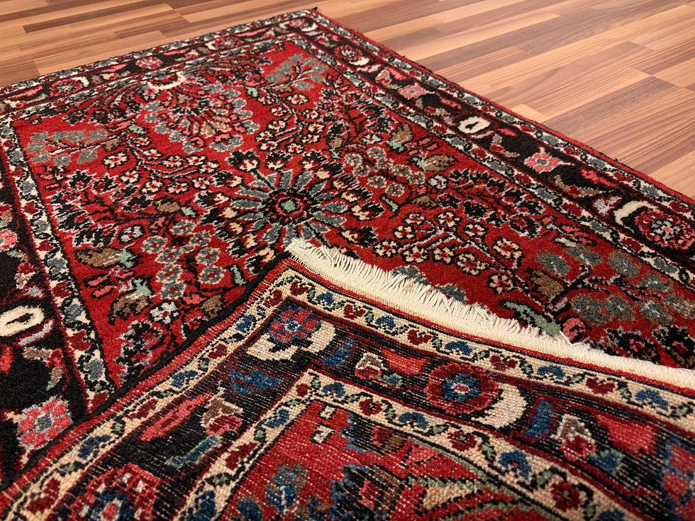 Pikkukuva: Käsinsolmittu Pers-Hamadan matto 132*85