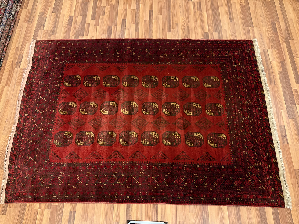 Pikkukuva: Käsinsolmittu matto 306*203