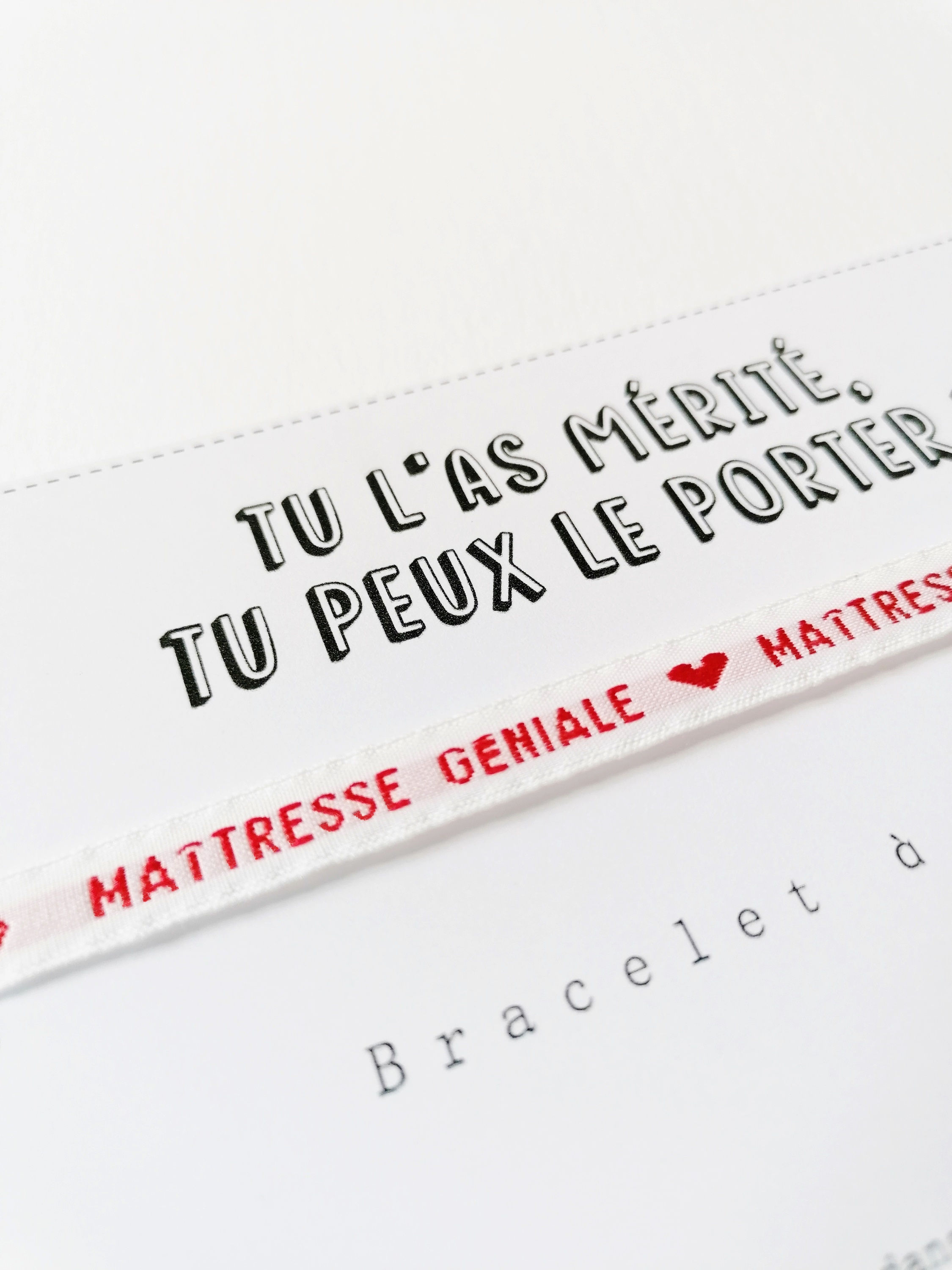 Bracelet à nouer - Maîtresse géniale !