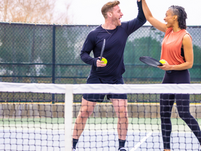 How to Choose the Perfect Pickleball Paddle: A Guide to Matching Your Style