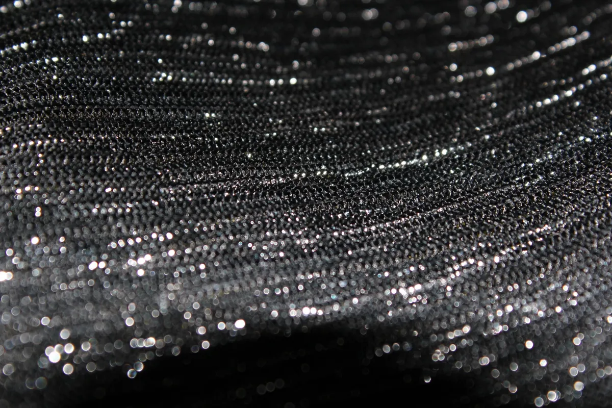 silver-black-background-3.webp