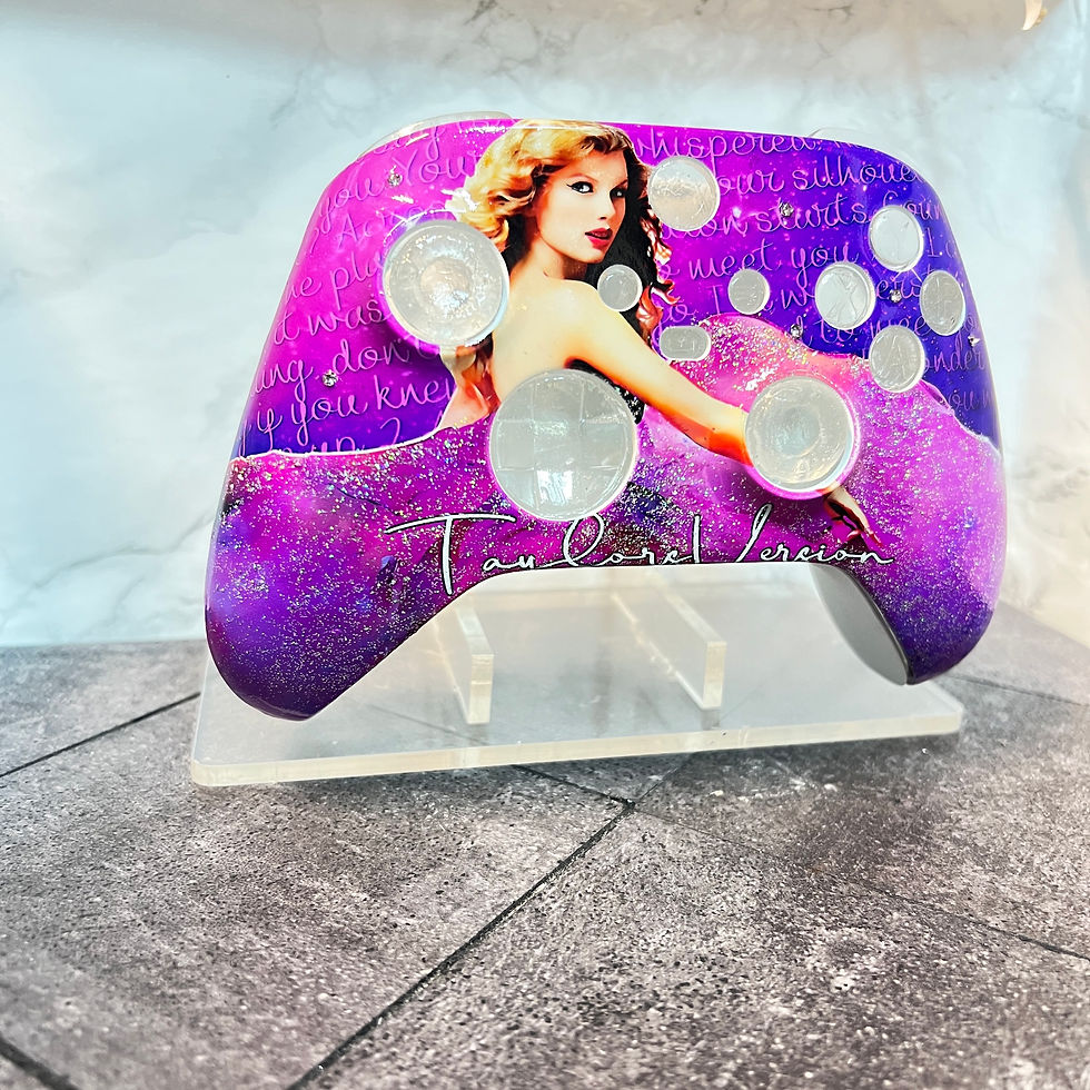 Thumbnail: Taylor Seift with Glitter  Design for XBOX series S/X Front Shell