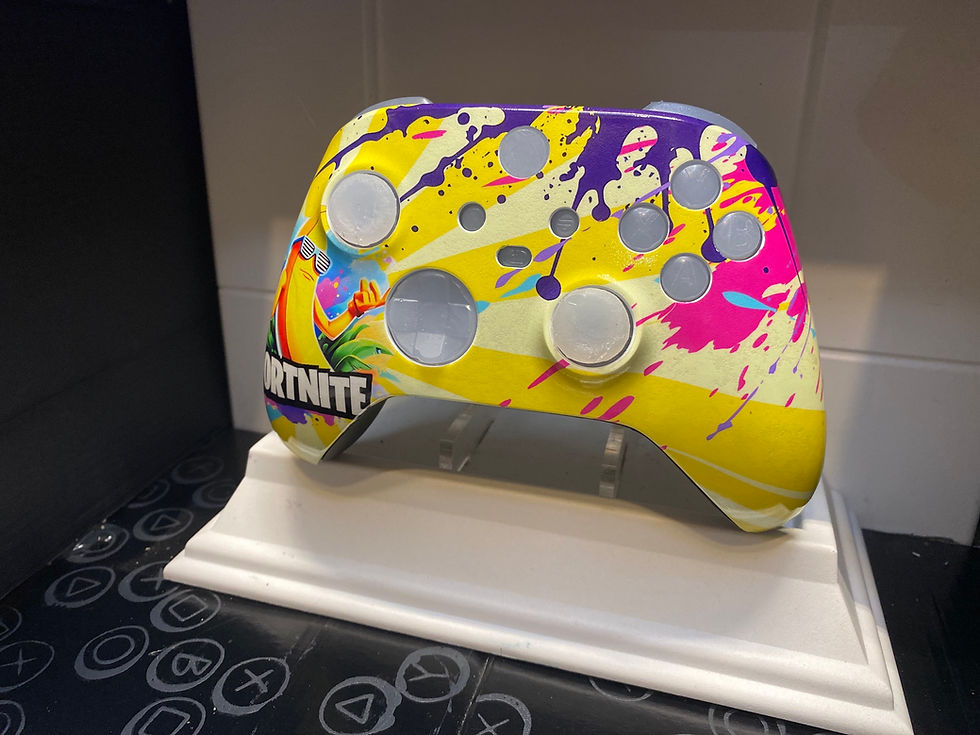 Thumbnail: Custom Yellow Peely Fortnite  Xbox S/X Shell