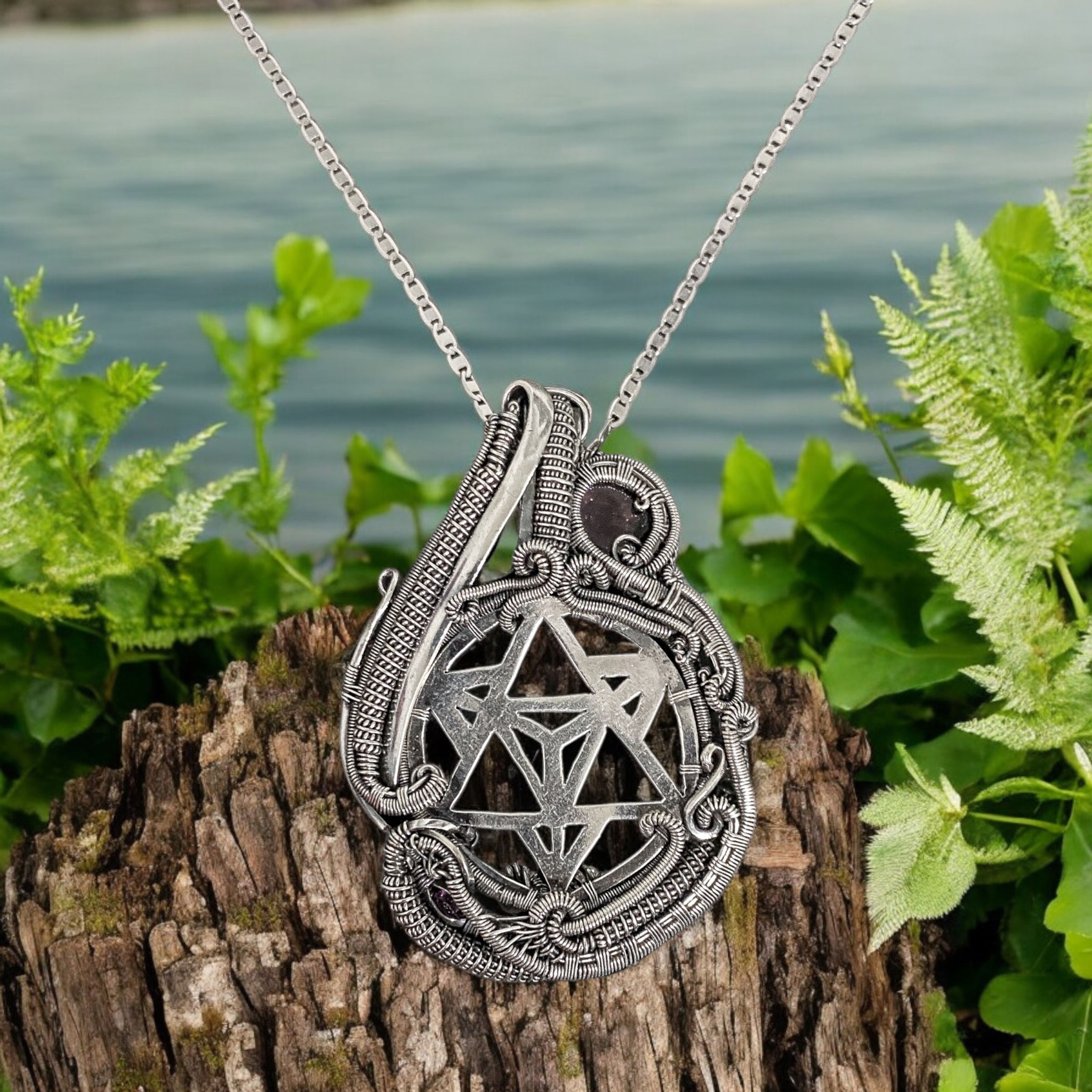 Pingente de Prata com Placa do Merkabah – A Geometria Sagrada do Equilíbrio