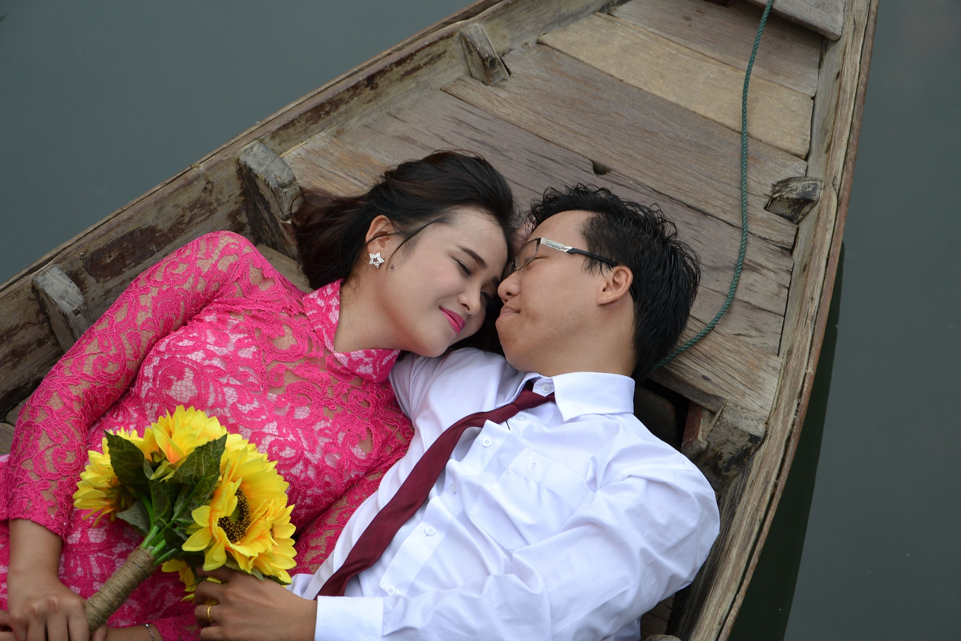Wedding Couple Posing Guide
