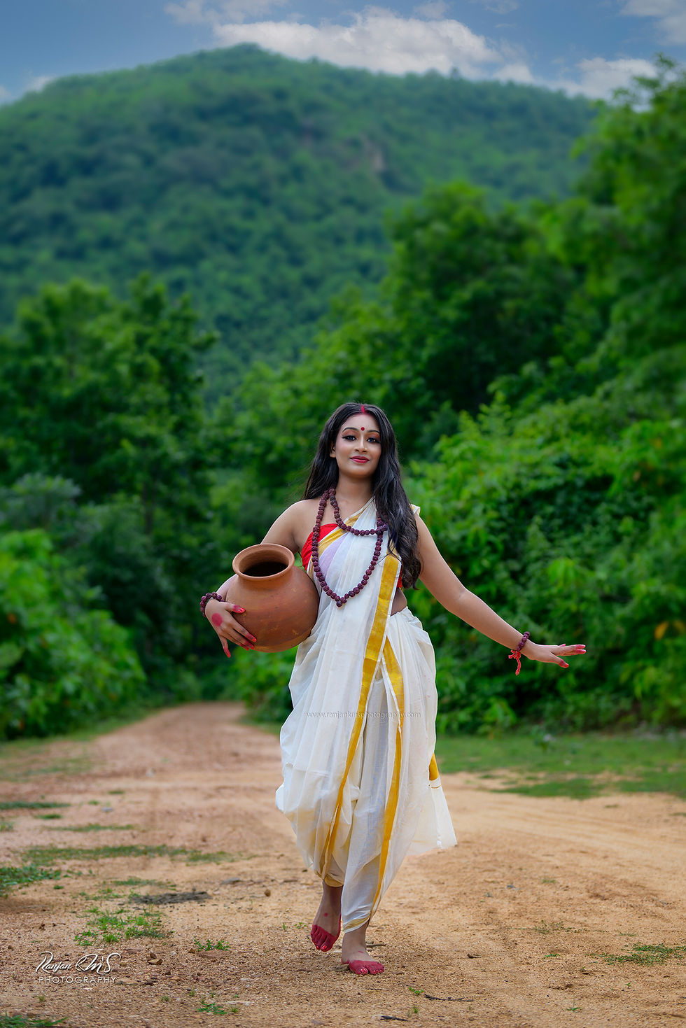 Artistic portrait composition by Deoghar photographer Ranjan KM, reflecting technical precision and emotional storytelling.