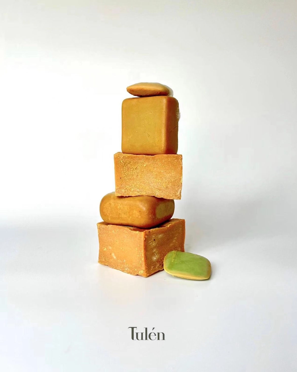 阿勒頗橄欖月桂油古皂 (20%)