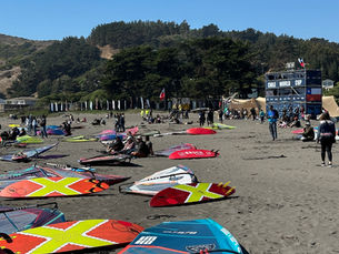 tablas de windsurf en la playa de matanzas