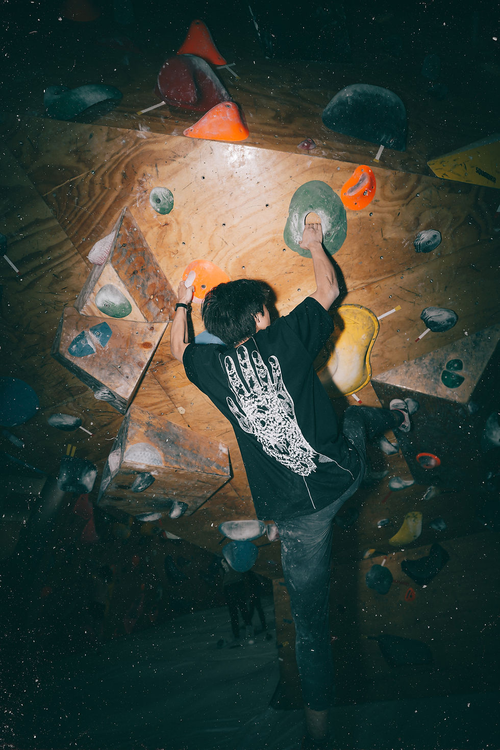 Thumbnail: 【Born to climb】 X @kristopherh 2023 annual design tee