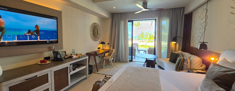 Secrets Playa Esmeralda swimout suite oceanfront