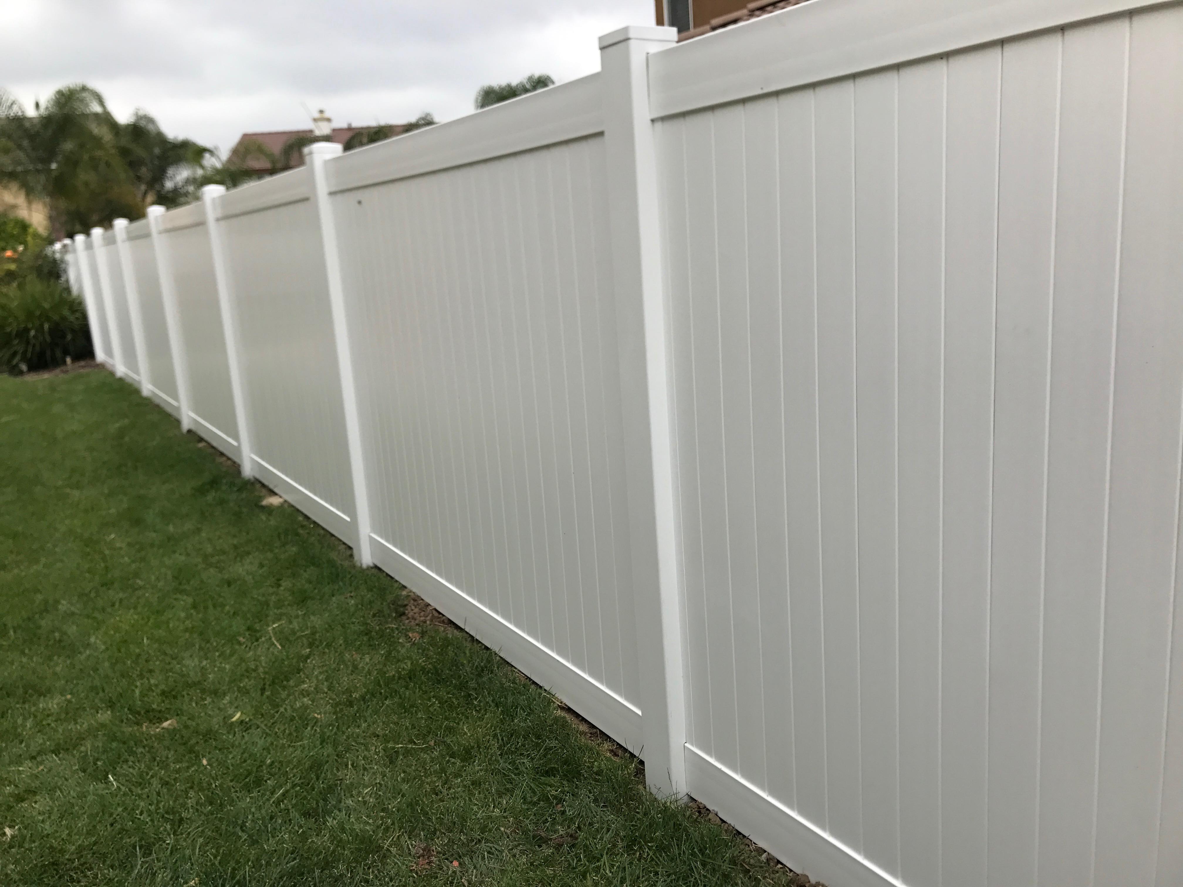 "Vinyl Fence Riverside" "Vinyl Fence Corona"
