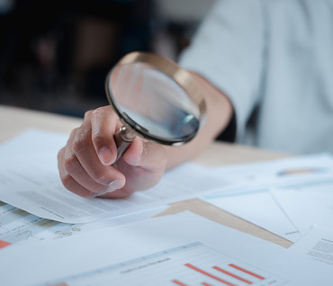 Digital Investigation with Magnifying Glass Hands-on Digital Search and Research Concept F