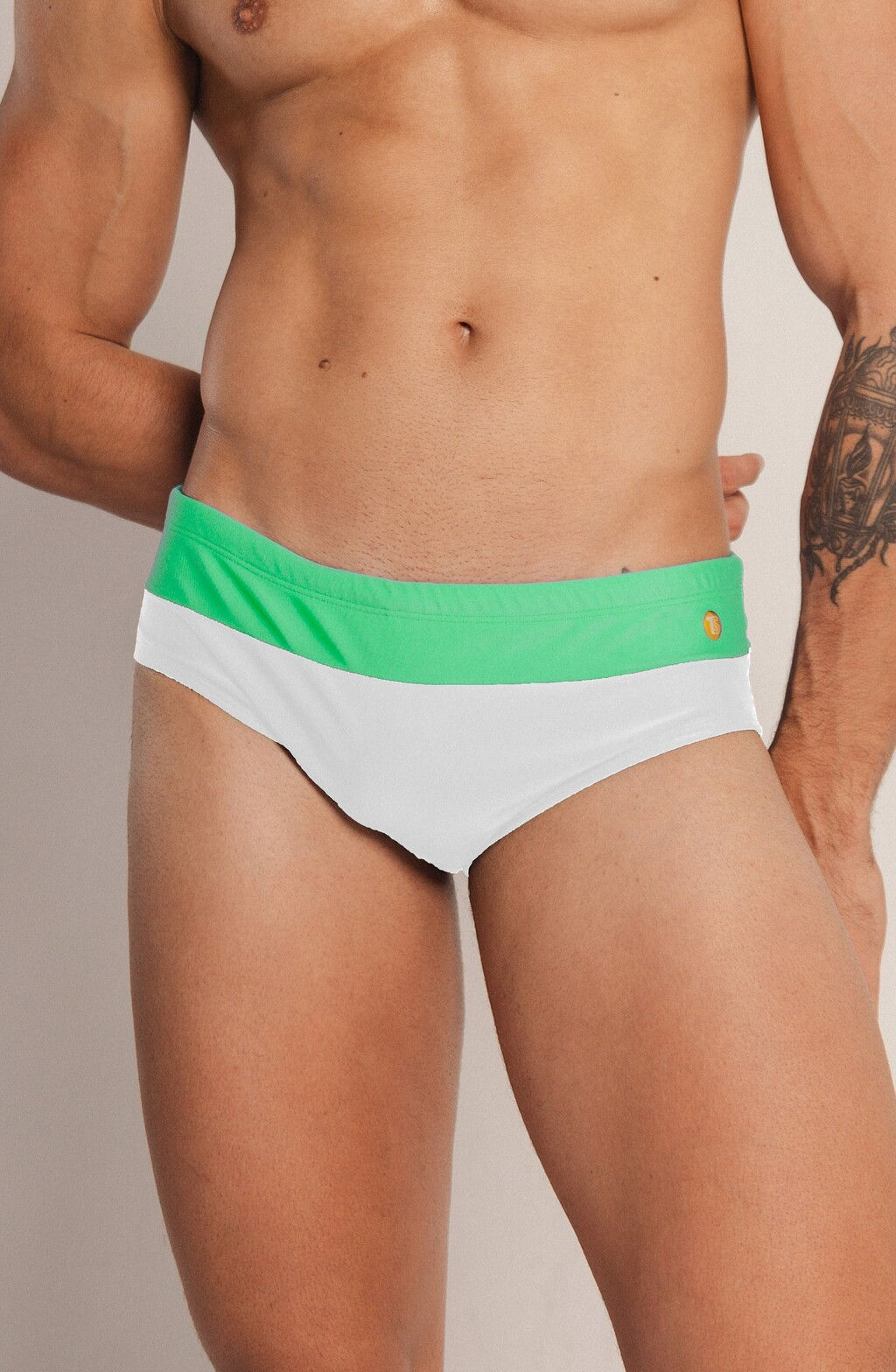 Sunga slim duas cores verde claro e off Opaco Liso