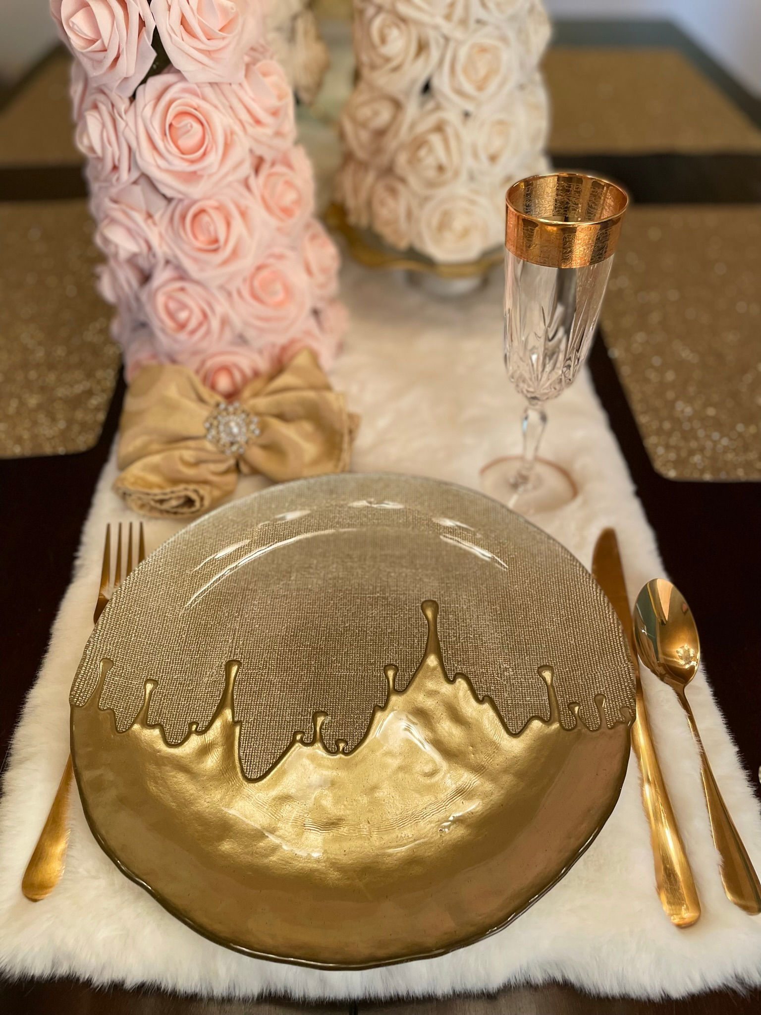 GOLD DIPPED DINNER PLATES, SET OF 4