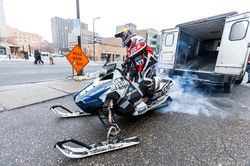 Red Bull Frozen City/Modify Content