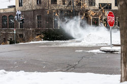 Red Bull Frozen City/Modify Content