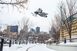 Red Bull Frozen City/Modify Content