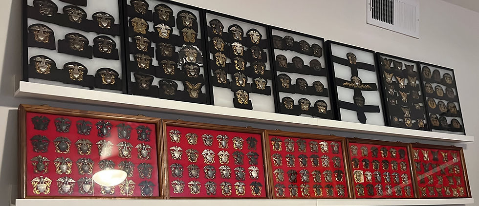 Guía para Coleccionistas: El Águila de la Gorra de Visera de Oficial Naval de Baily Banks & Biddle