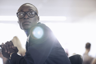 TENER EMPLEO NO SIGNIFICA SER EMPLEABLE. 8 CONDUCTAS QUE TE
DESACREDITAN EN TU TRABAJO.