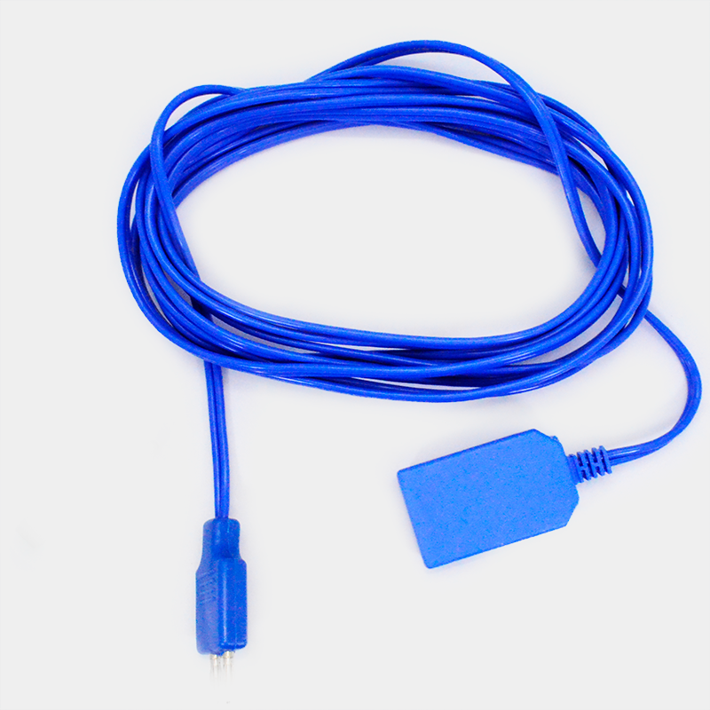 Miniatura: Cable azul de interfaz SpO2. Cable interfaz de SpO2. Ref P0205D sobre fondo blanco.