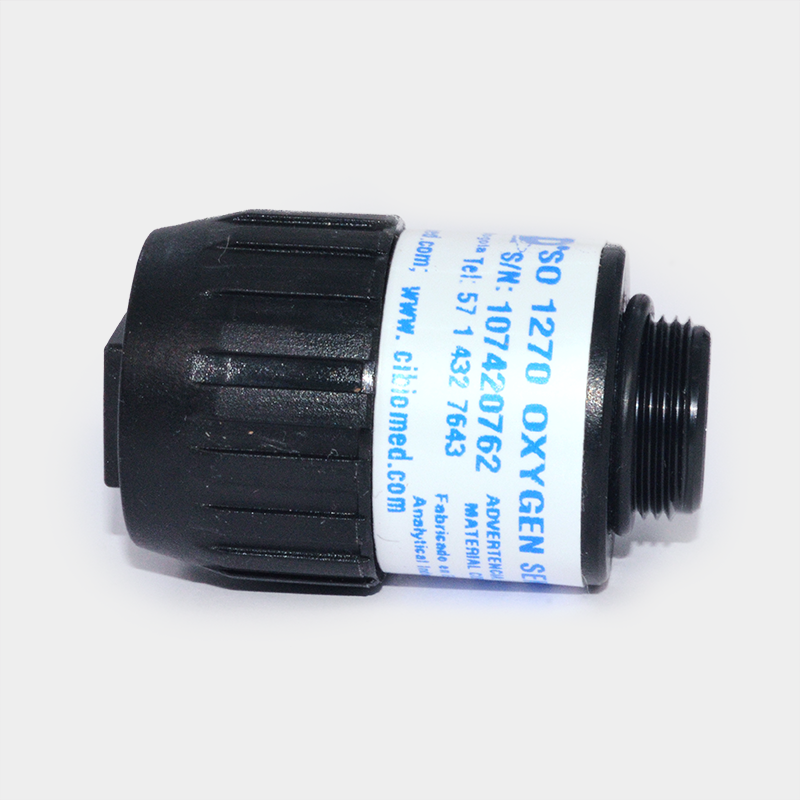 Dispositivo médico con texto: QD 1270 OXYGEN, SN: 107420762. www.qc-med.com