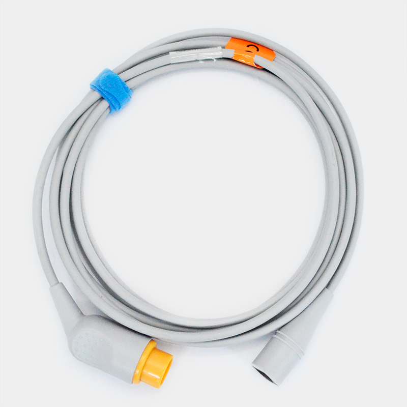 Cable gris para Holter con conectores. Cable para Holter. Ref SG7191S. Fondo blanco.