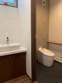 トイレ前手洗い