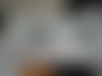 Automovilistas enfrentan desabasto de placas mientras un proveedor domina