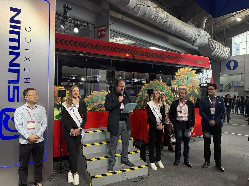 Autobuses permanecen retenidos en Lázaro Cárdenas por conflicto financiero
