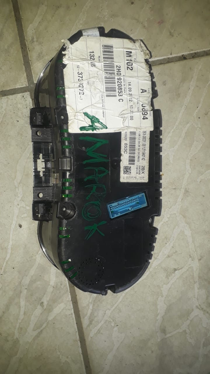 Miniatura: Painel De Instrumentos Amarok 2.0 2013