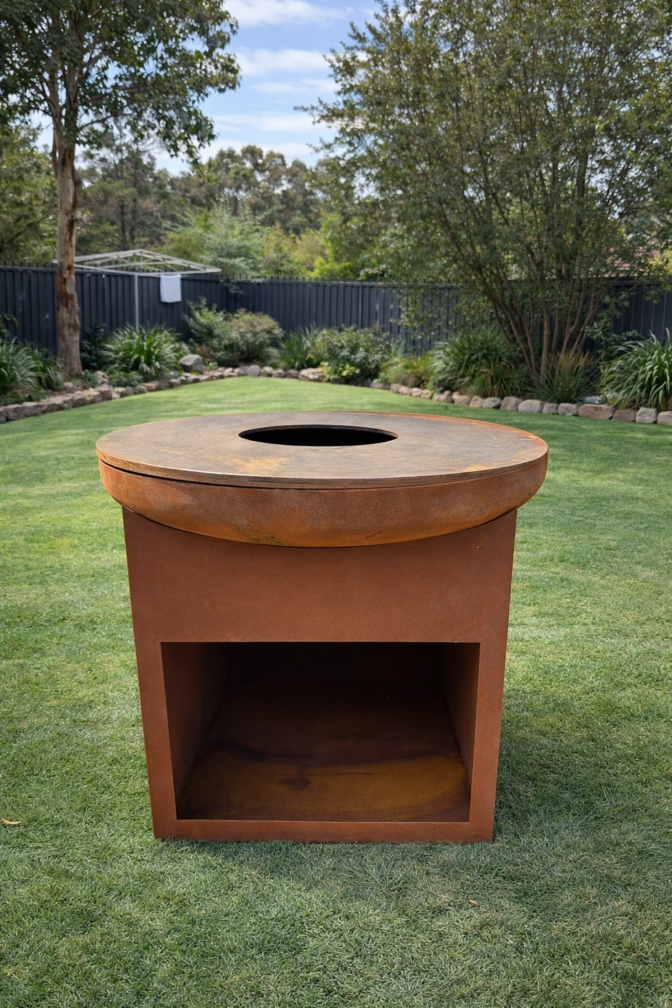 The Cave-Yard 1000mm Fire Pit | Premium Steel Outdoor Fire Bowl & Grill