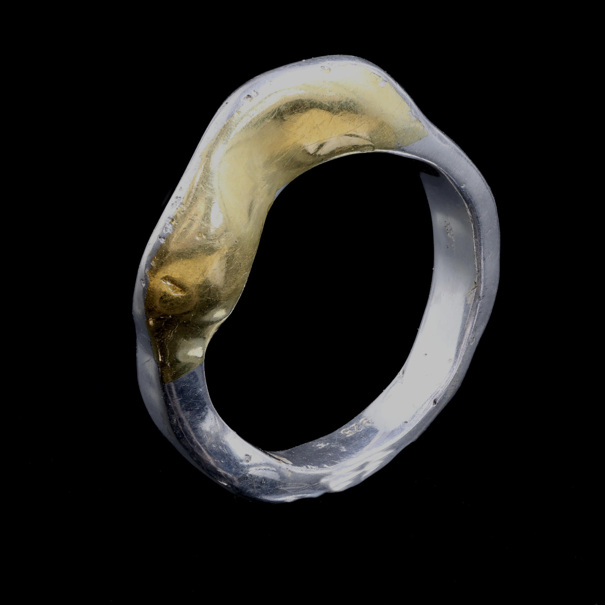Sterling silver sand cast ring with 24-karat gold leaf, size Q 1/2, US 8 1/2