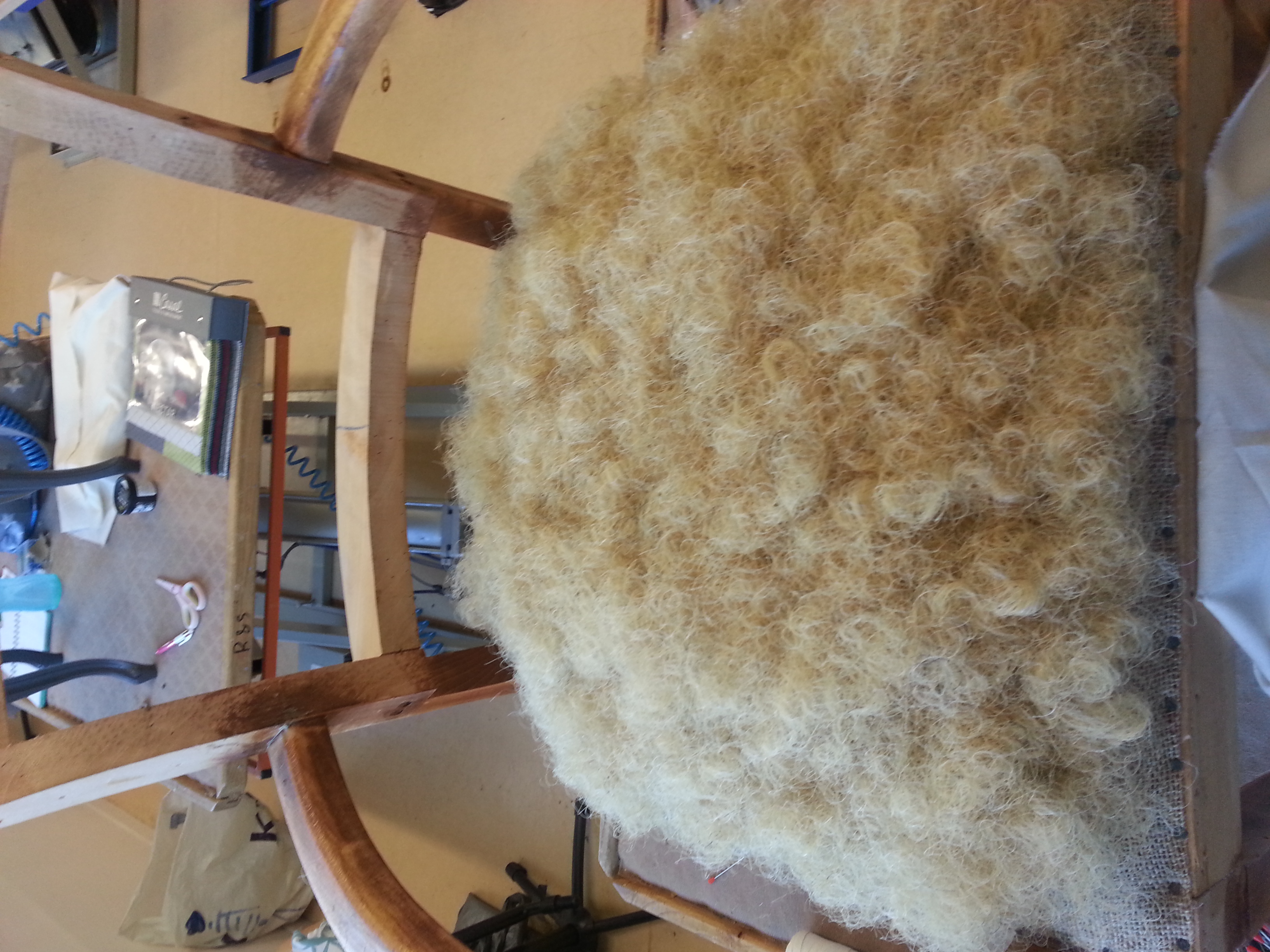 assise couverte de crin animal