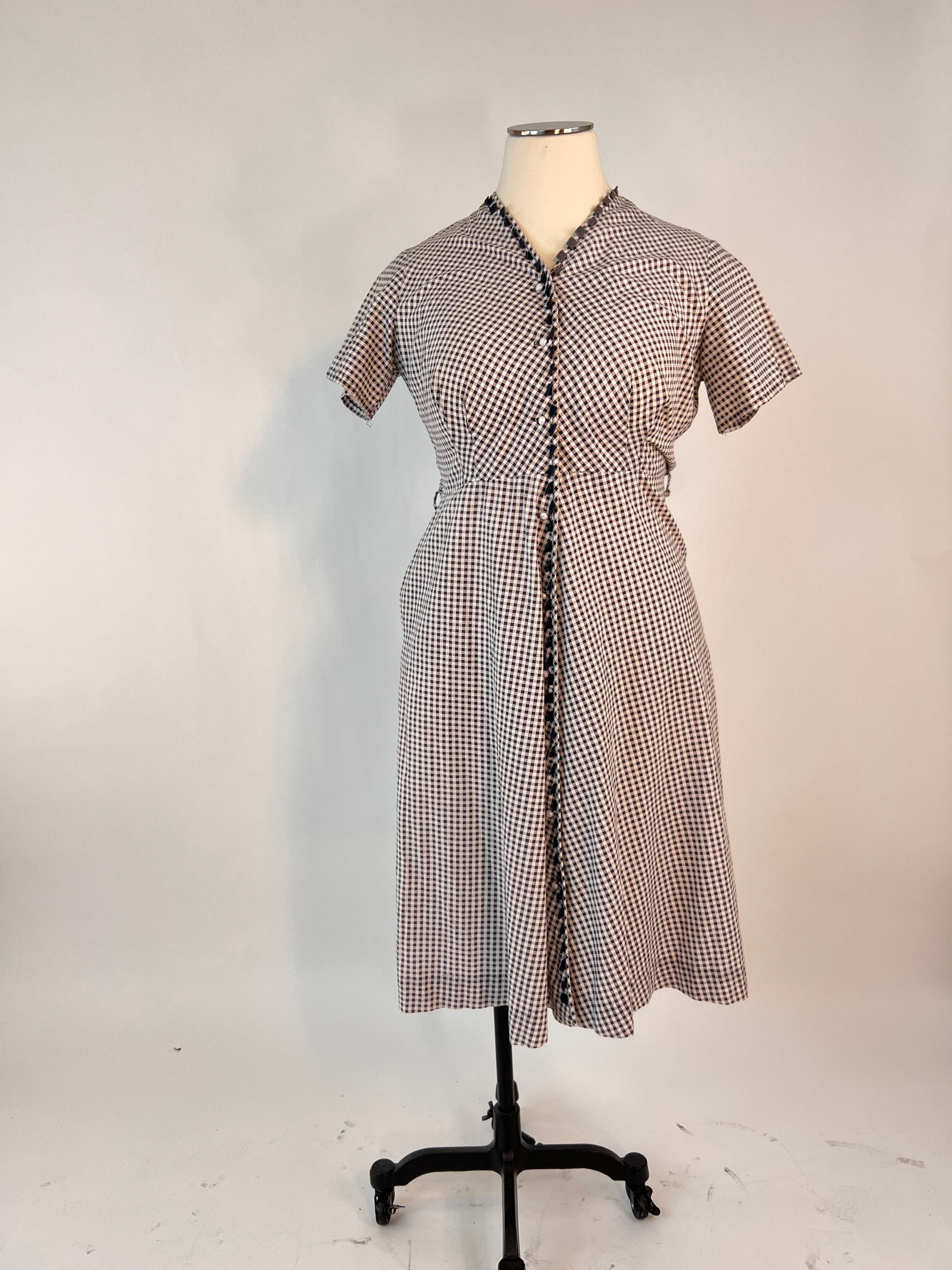 1940s- 1950s Era Vintage Gingham Cotton Dress, XL