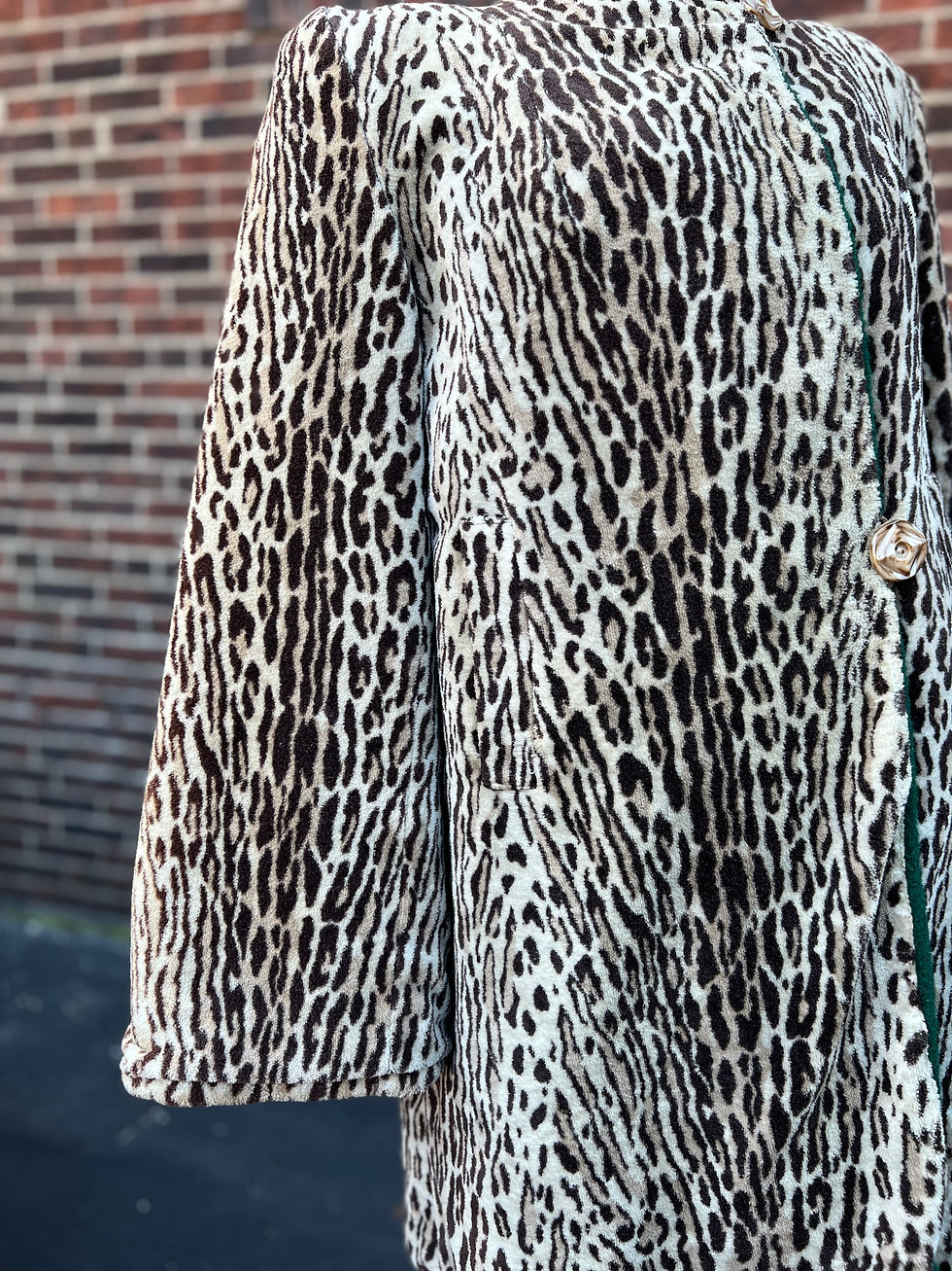 Thumbnail: Fleecy Leopard and Green Reversible Car Coat, XL