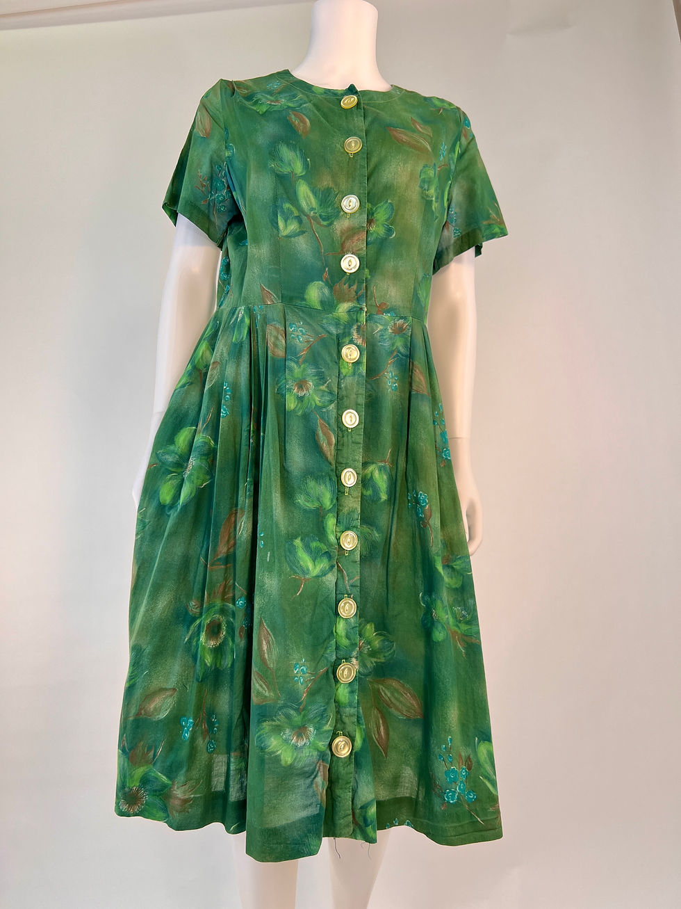 Thumbnail: 1950s Green Floral Vintage Cotton Shirtwaist Dress, L
