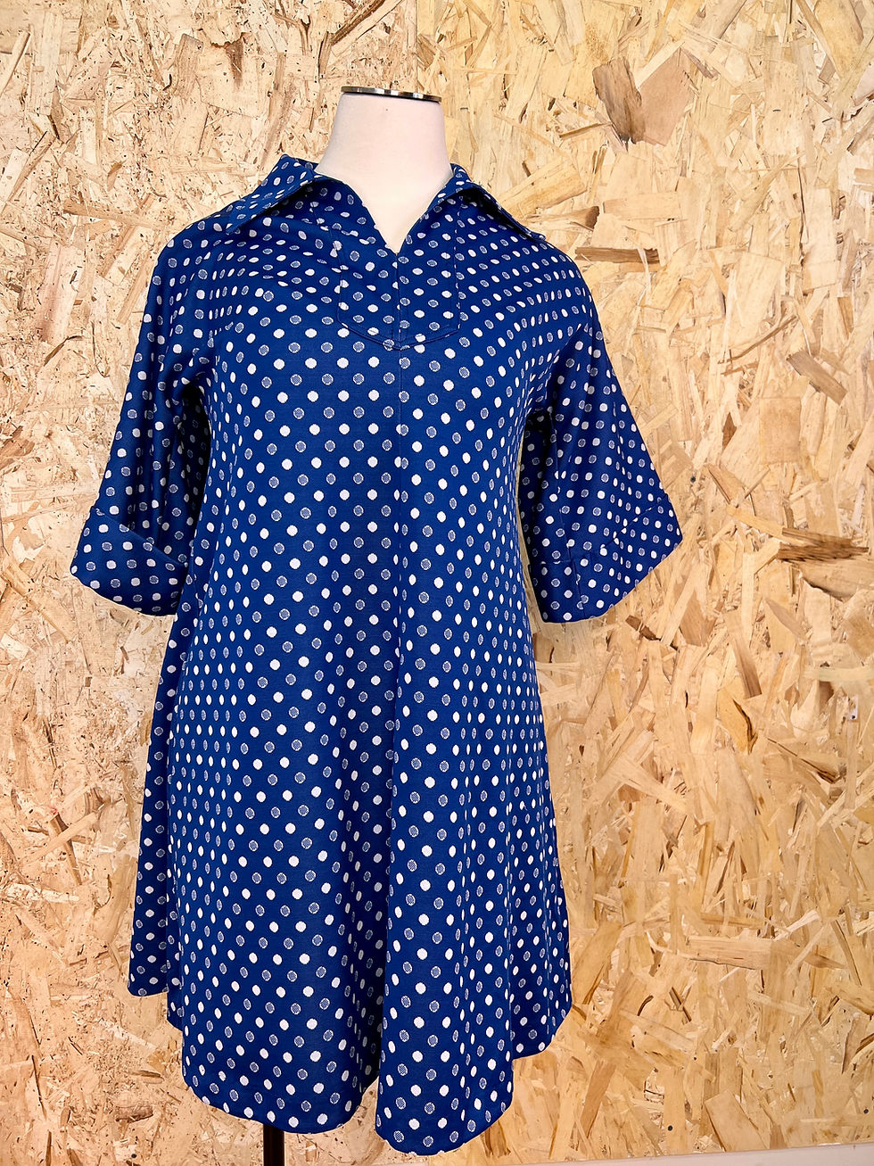 Thumbnail: 1960s Collared Polka Dot Dress, 3XL