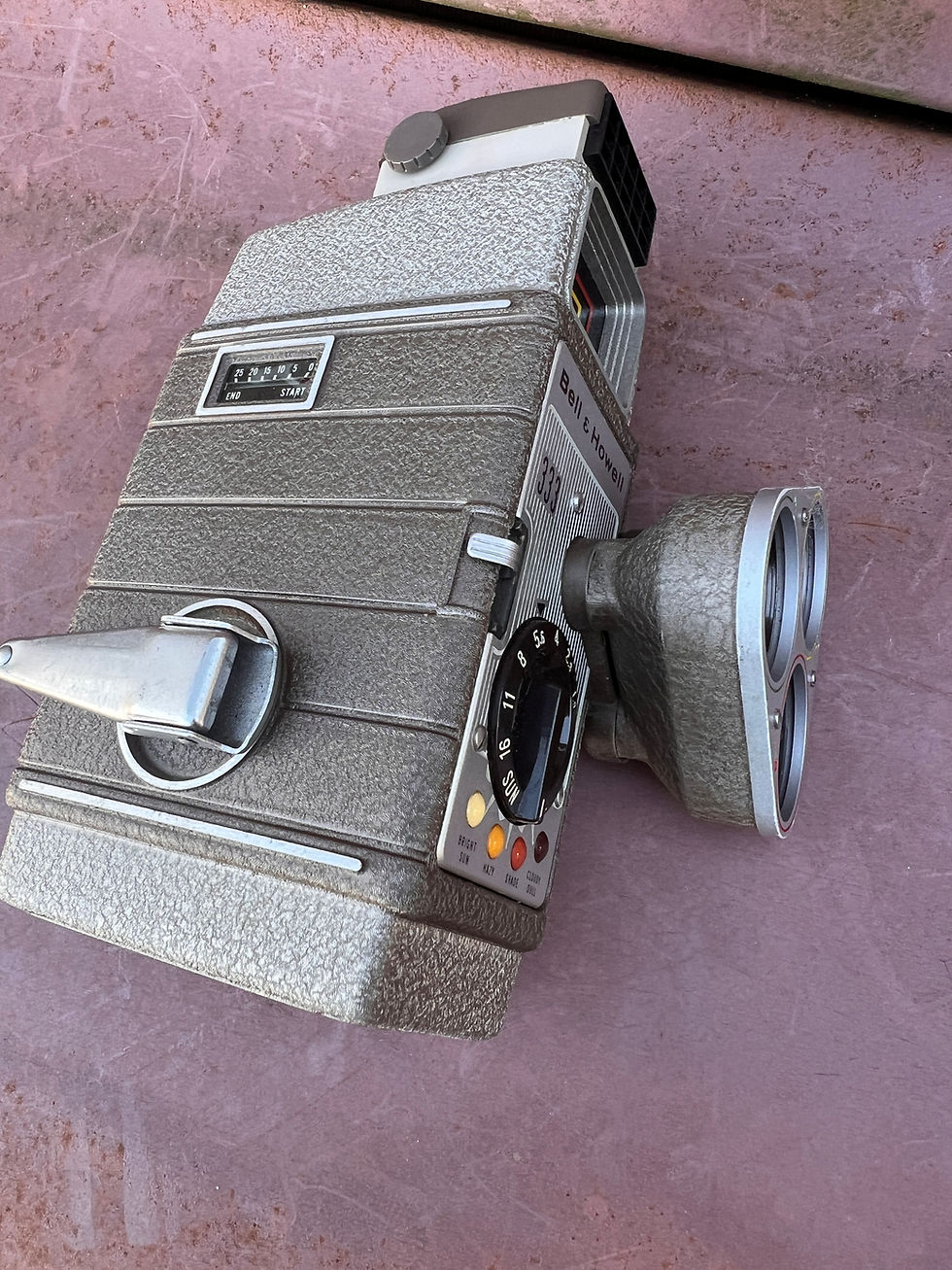 Thumbnail: Bell & Howell 333 Sun Dial Movie Camera