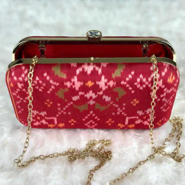 Thumbnail: Patola Clutch Diamond