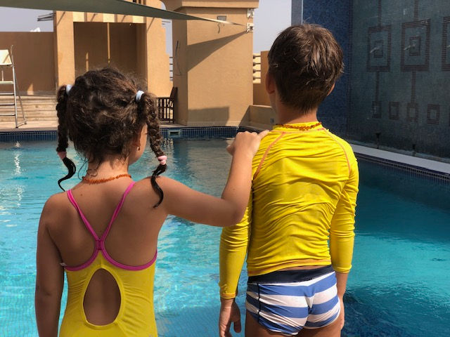 Plivanje i astma: kako voda pomaže deci da dišu punim plućima